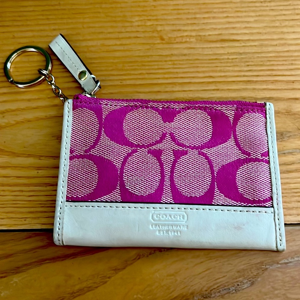 Coach ID holder